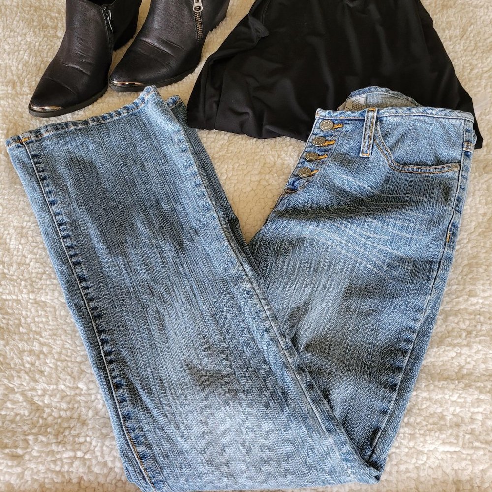 No Boundaries Stretch Light Wash Juniors Size 9 - Picture 2 of 11